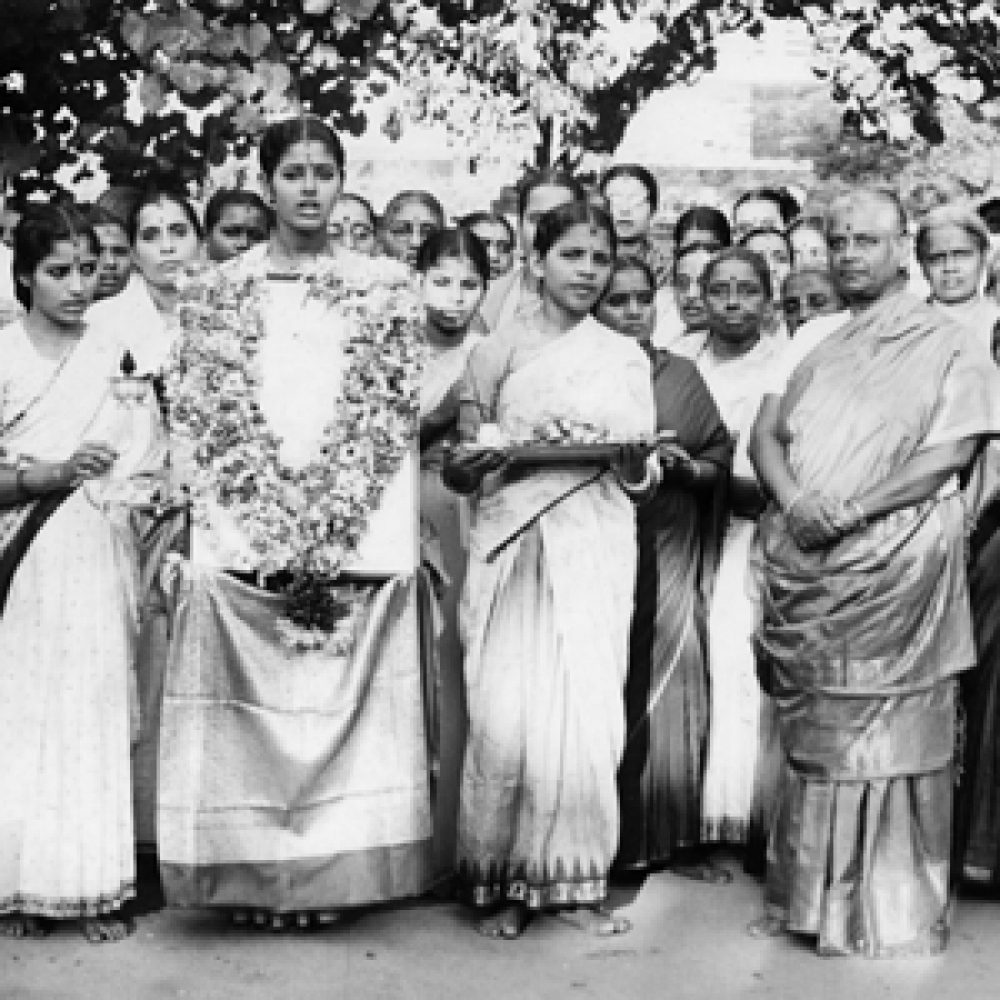 The Madras Seva Sadan Girls with Lady Andal, siging bhajans